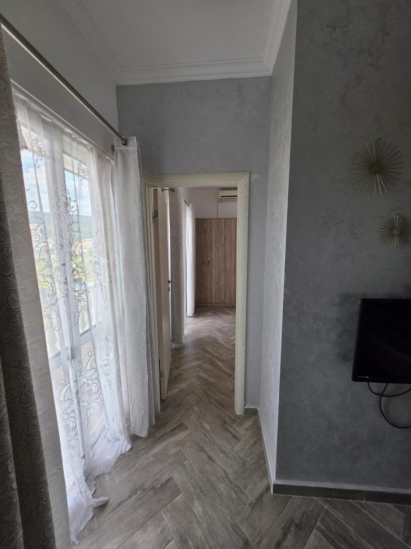 Apartments Cota Guesthouse Ulcinj Exterior photo
